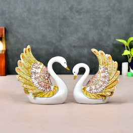 Elegant Swan Pair Feather Design Showpiece