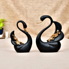 Elegant Swan Pair Sculpture for Home Decor
