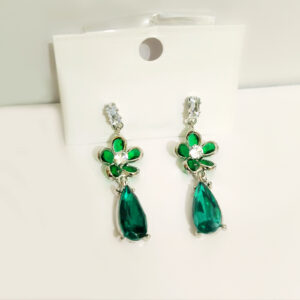 Vintage-Inspired Green Flower and Pear-Cut Drop Earrings